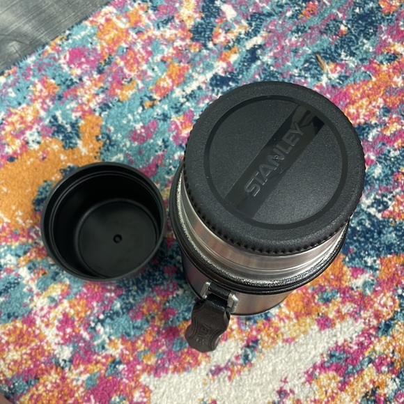 Stanley Thermos - Picture 4 of 8